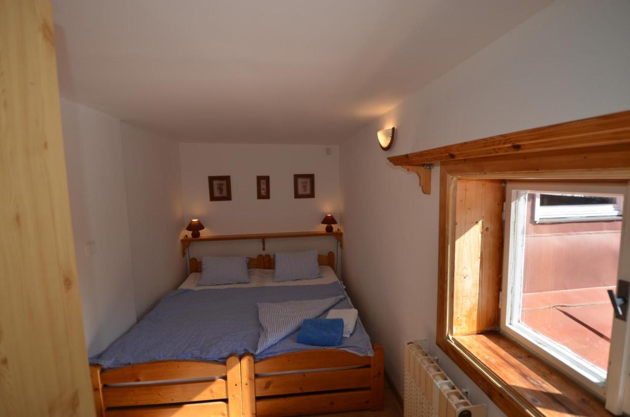 Penzion Lion Pec pod Snezkou Exterior foto